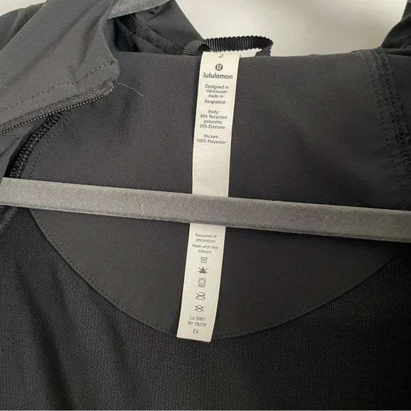 Lululemon Pack it Up Jacket - Picture 9 of 12